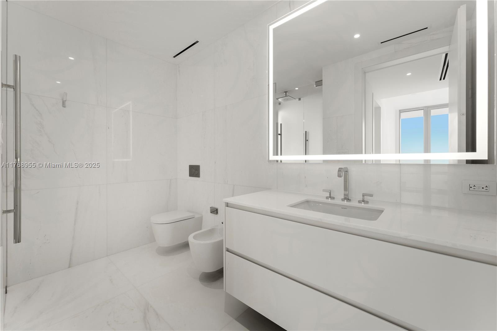 Aston Martin Residences - Residential