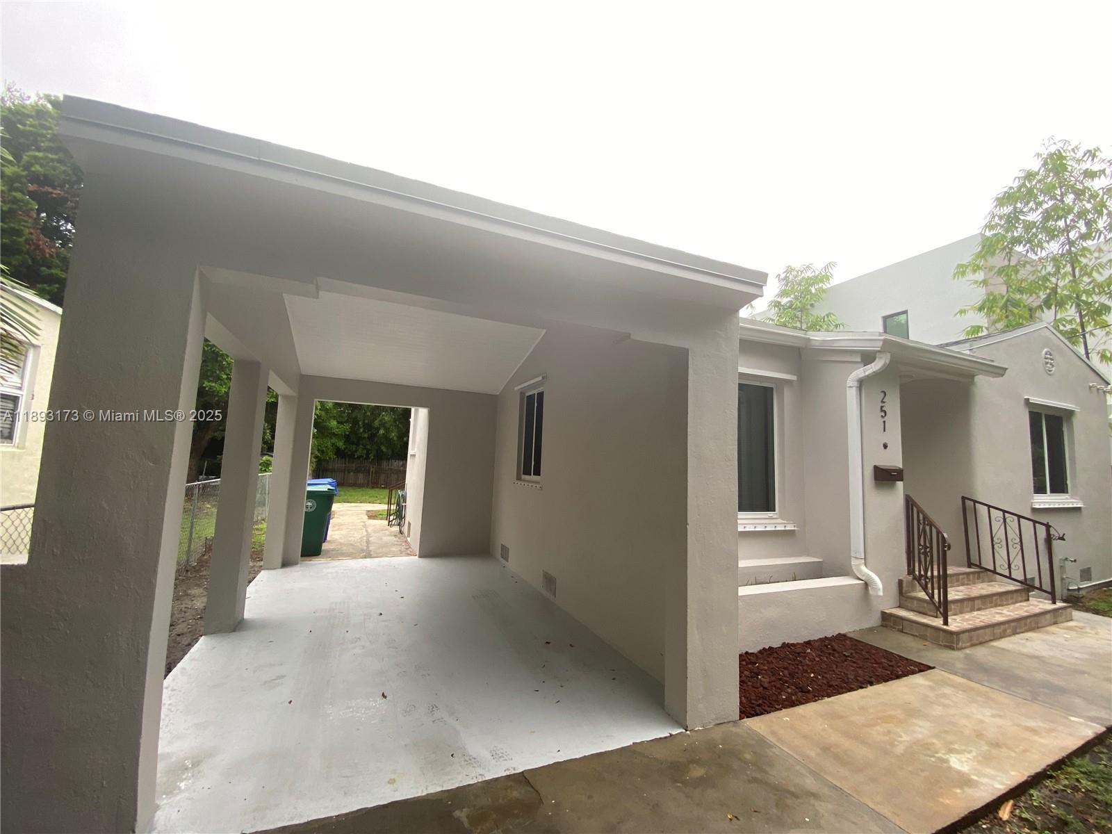251 NW 41st St