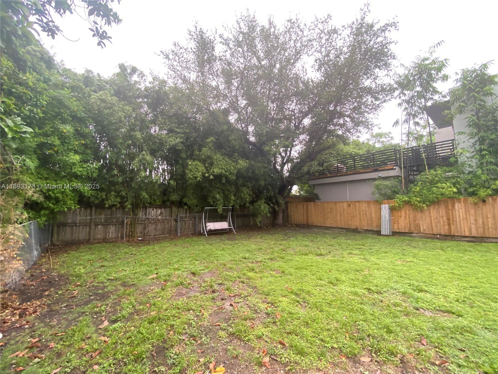 251 NW 41st St