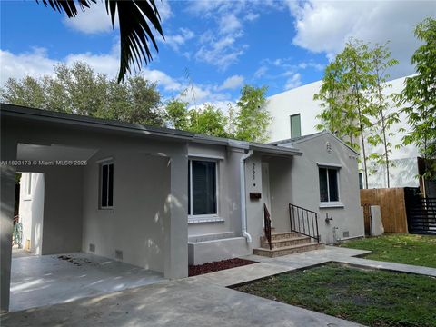 251 NW 41st St Miami FL 33127