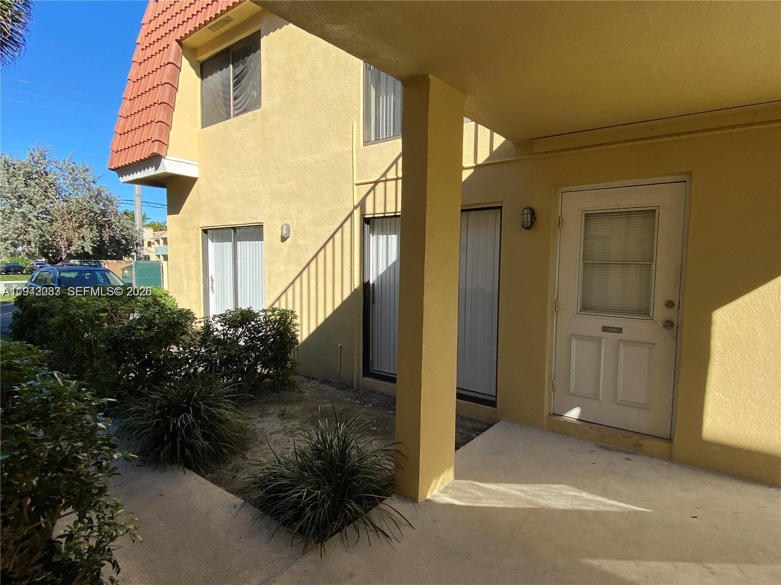 11398 Royal Palm Blvd 11398