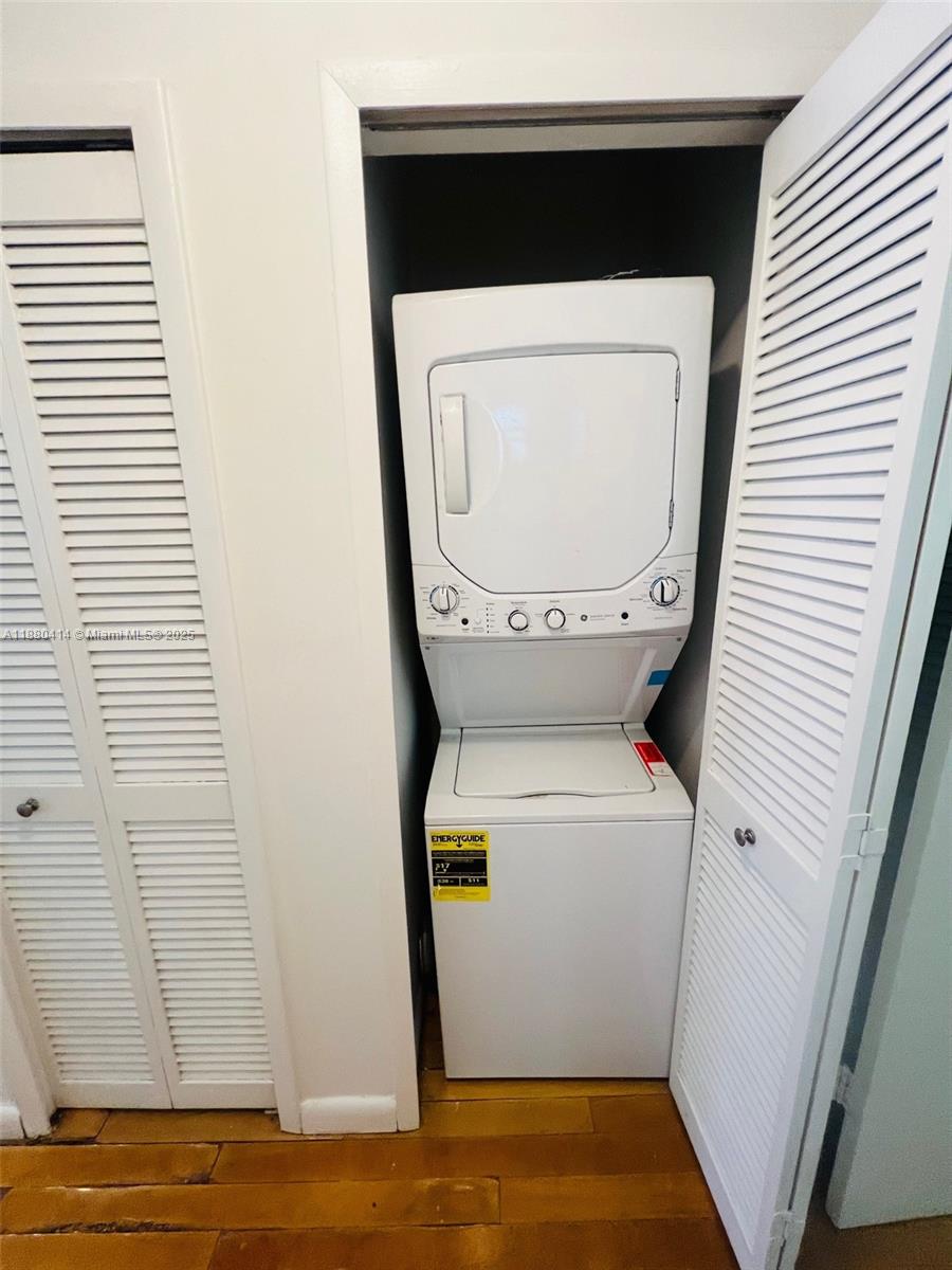 1523 WEST CONDO - Residential