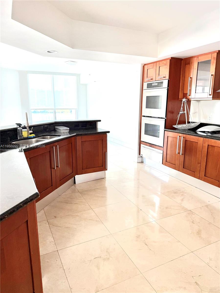 THE PENINSULA II CONDO - Residential