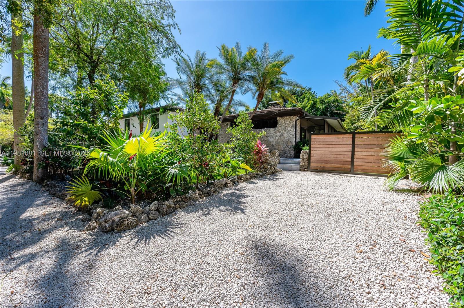 FOUR WAY LODGE ESTS 2ND A - Residential Lease