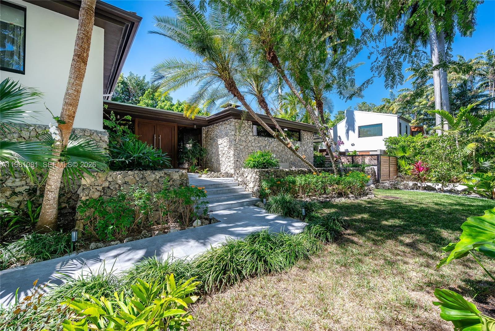 FOUR WAY LODGE ESTS 2ND A - Residential Lease