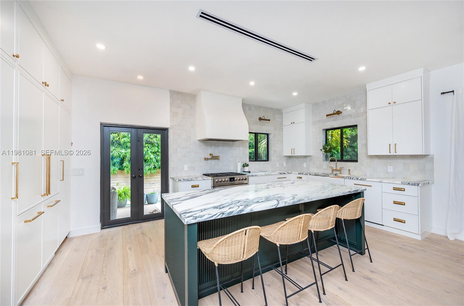 FOUR WAY LODGE ESTS 2ND A - Residential Lease