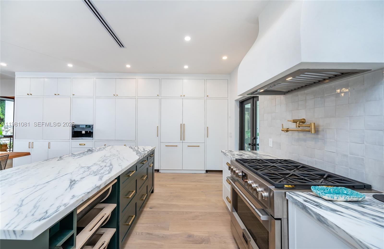 FOUR WAY LODGE ESTS 2ND A - Residential Lease