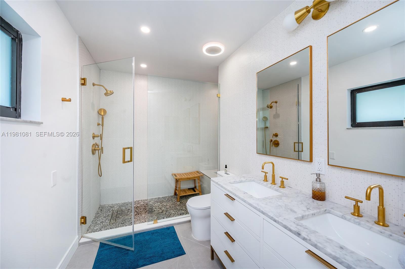 FOUR WAY LODGE ESTS 2ND A - Residential Lease