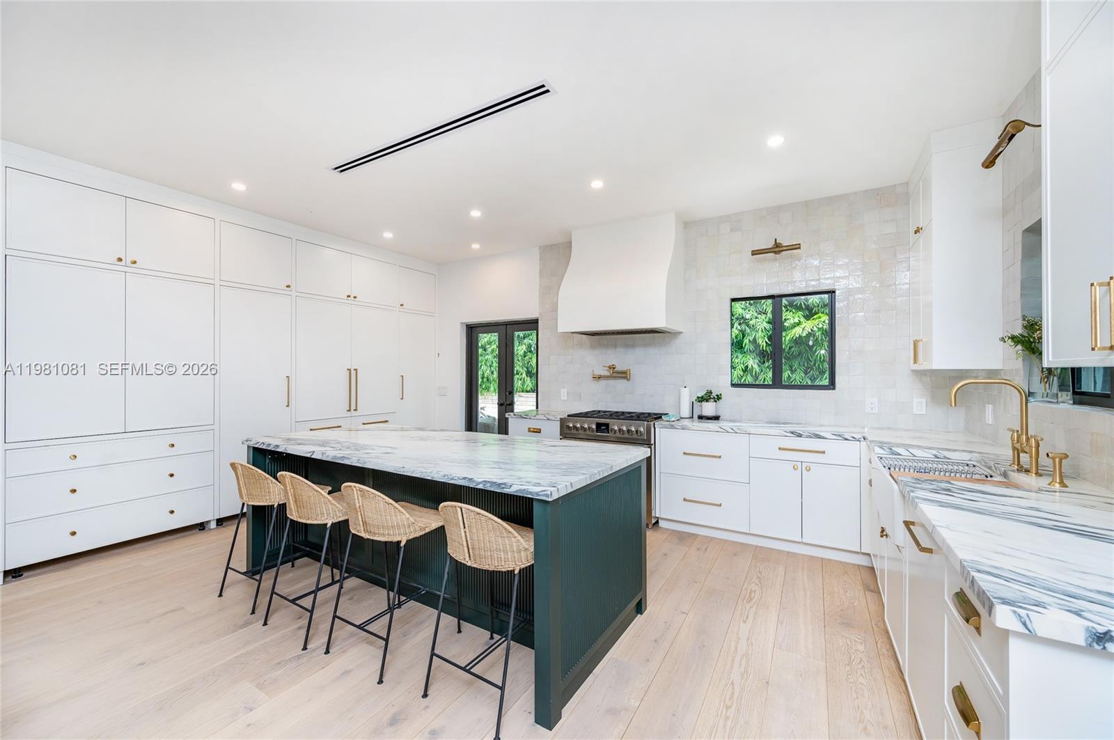 FOUR WAY LODGE ESTS 2ND A - Residential Lease