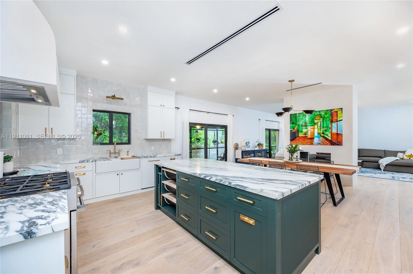 FOUR WAY LODGE ESTS 2ND A - Residential Lease