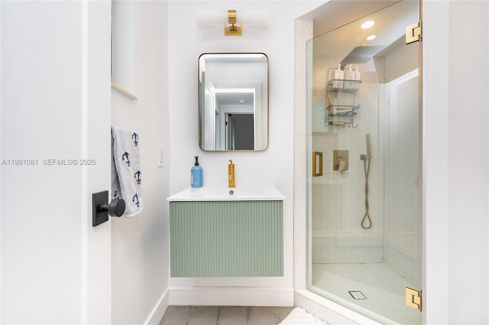 FOUR WAY LODGE ESTS 2ND A - Residential Lease