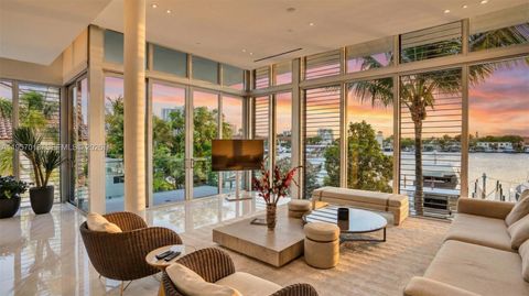 Photo of 3750 Yacht Club Dr #TH1, Aventura, FL 33180 (MLS # A11957013)