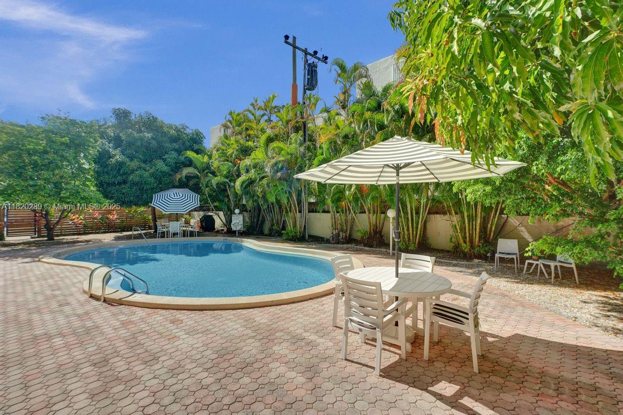 SUNRISE MANOR CONDO - Residential