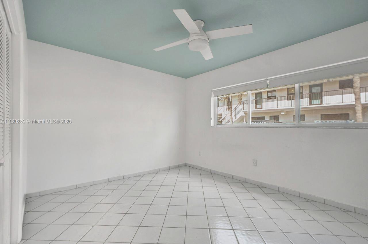 SUNRISE MANOR CONDO - Residential