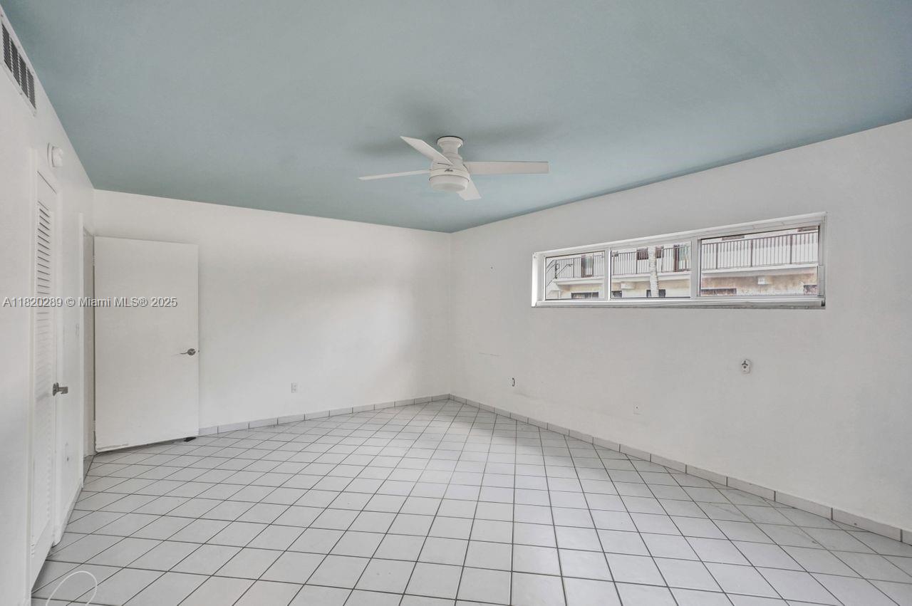 SUNRISE MANOR CONDO - Residential