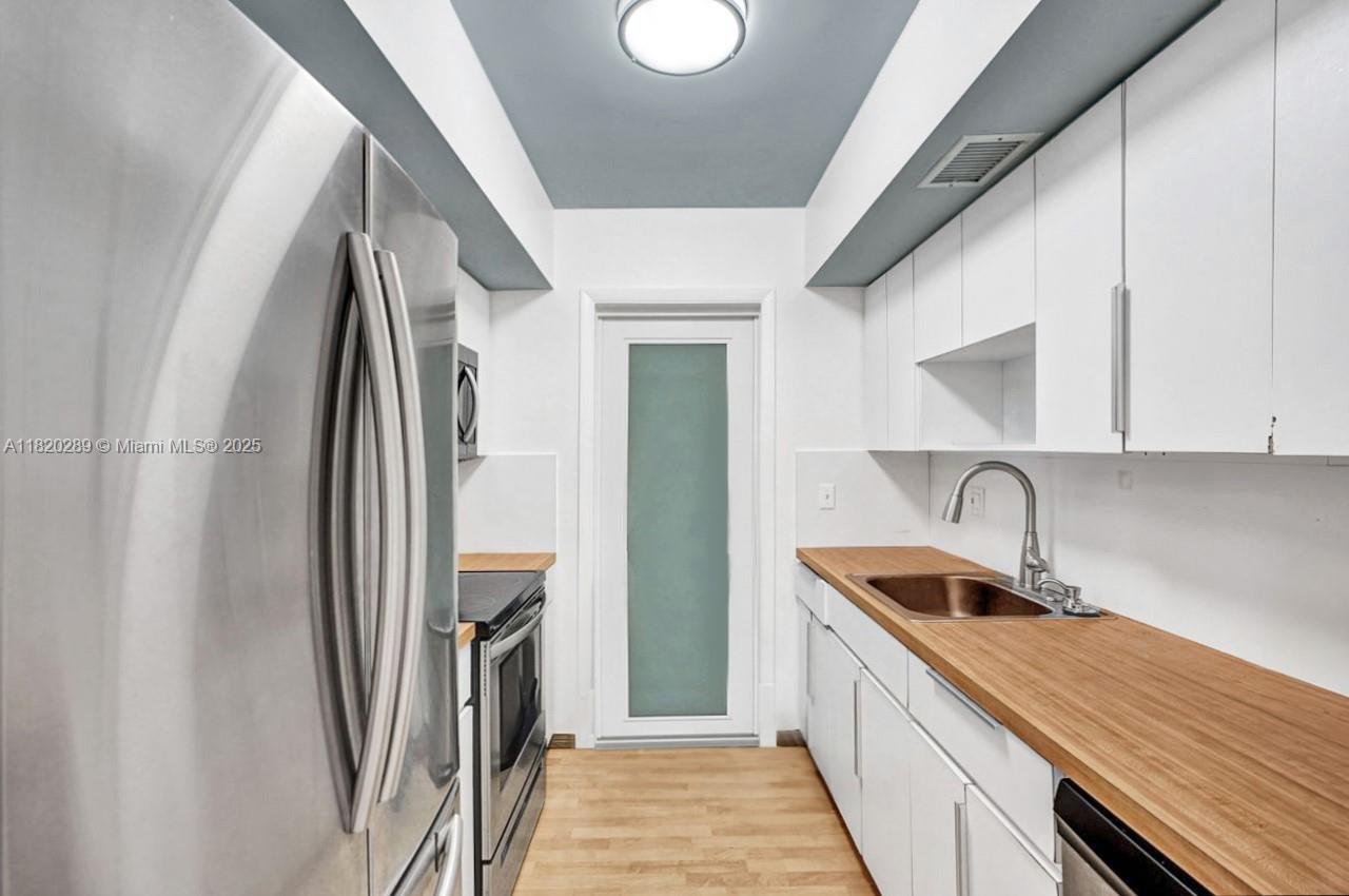 SUNRISE MANOR CONDO - Residential