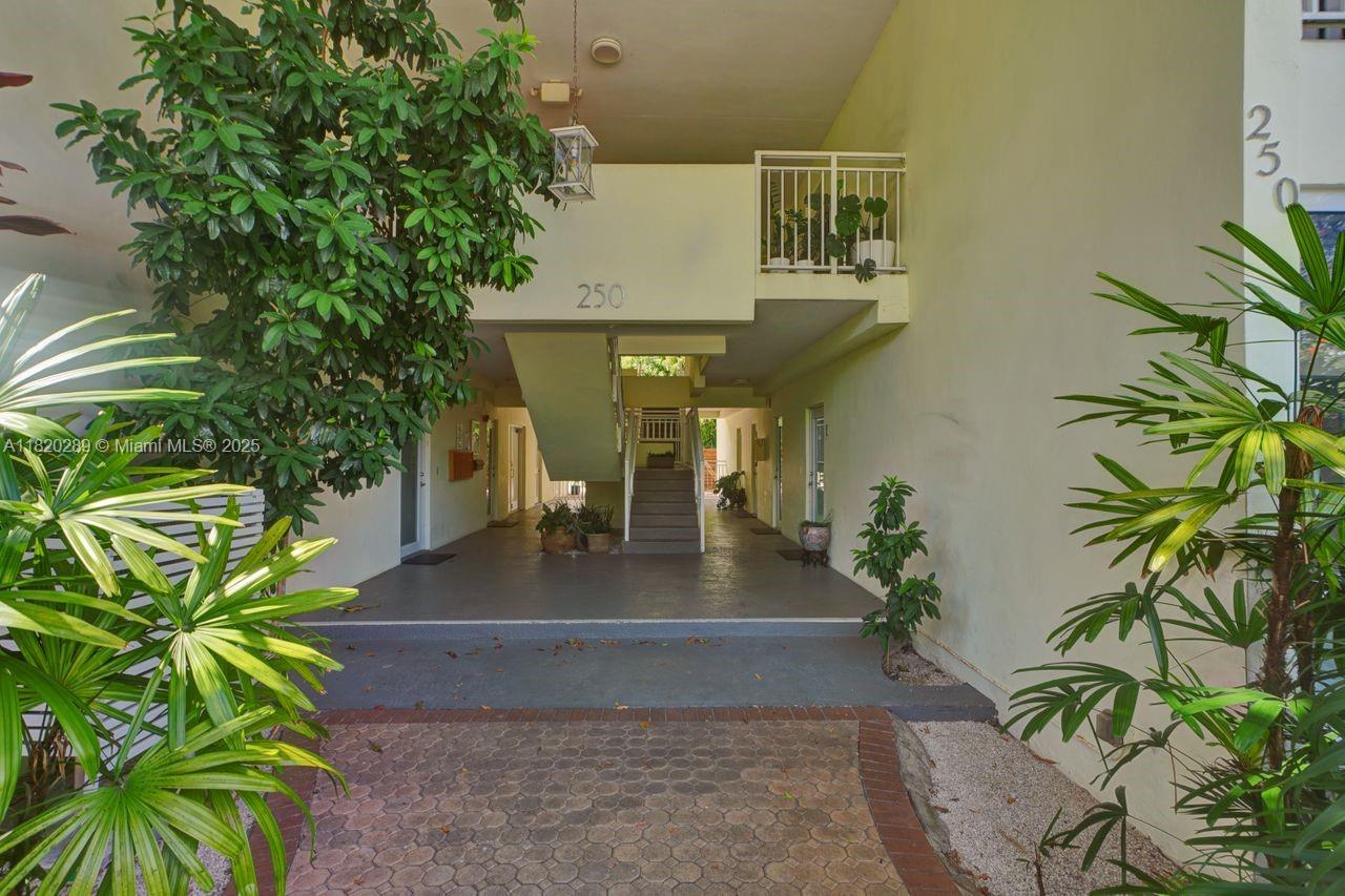 SUNRISE MANOR CONDO - Residential