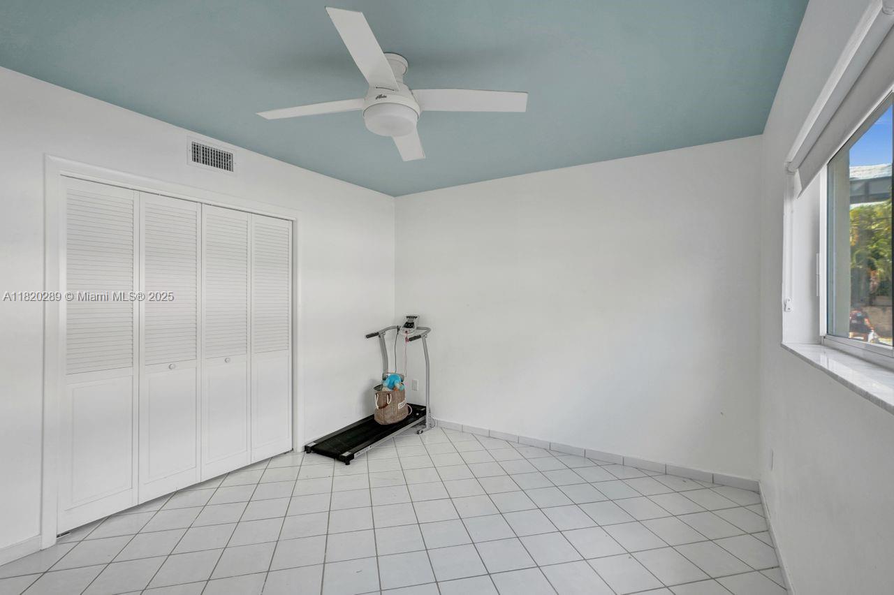 SUNRISE MANOR CONDO - Residential