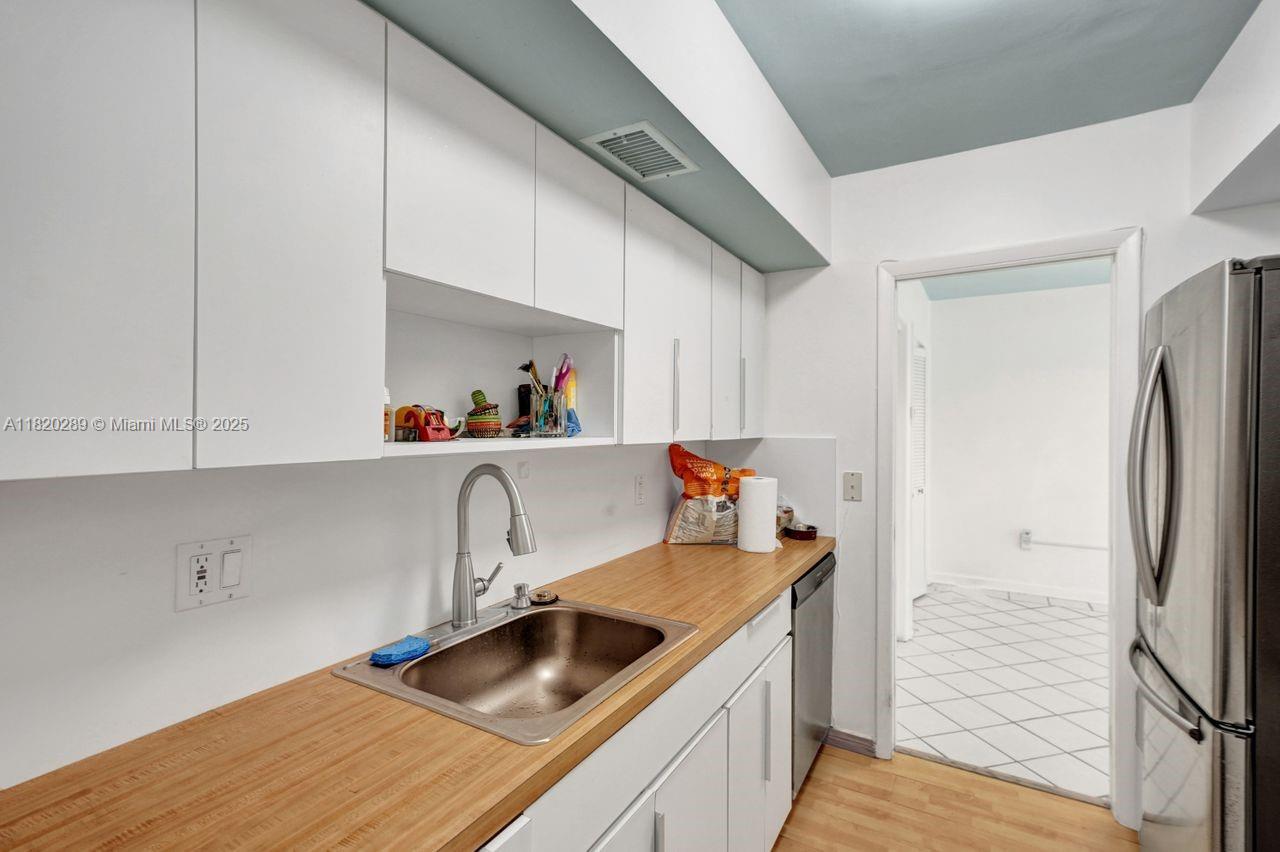 SUNRISE MANOR CONDO - Residential