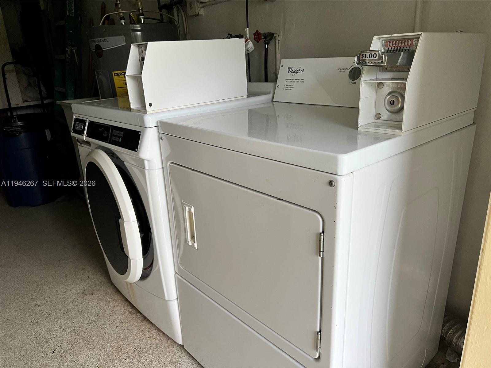 COLONIAL GARDENS HOLLYWOOD - Residential