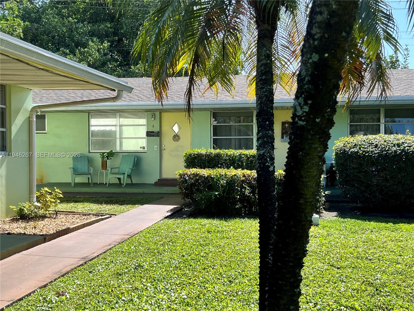 COLONIAL GARDENS HOLLYWOOD - Residential