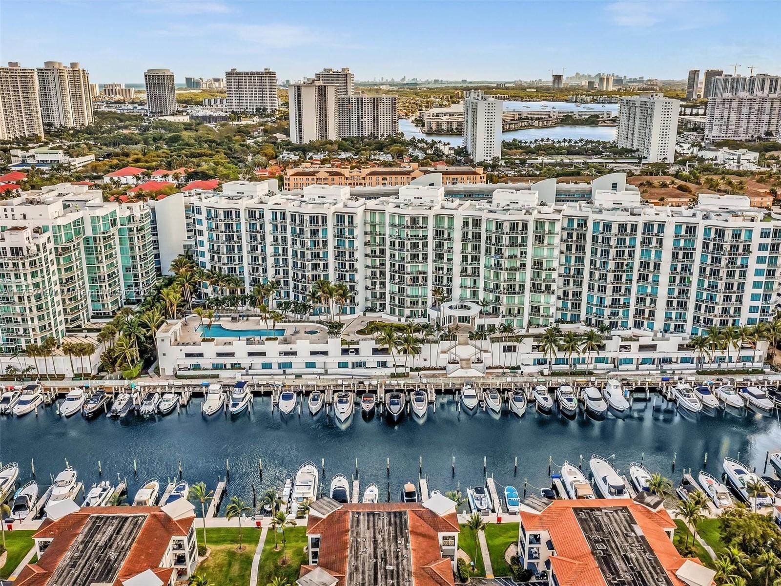 3029 Ne 188th St 617, Aventura, Miami-Dade County, Florida - 2 Bedrooms  
2 Bathrooms - 
