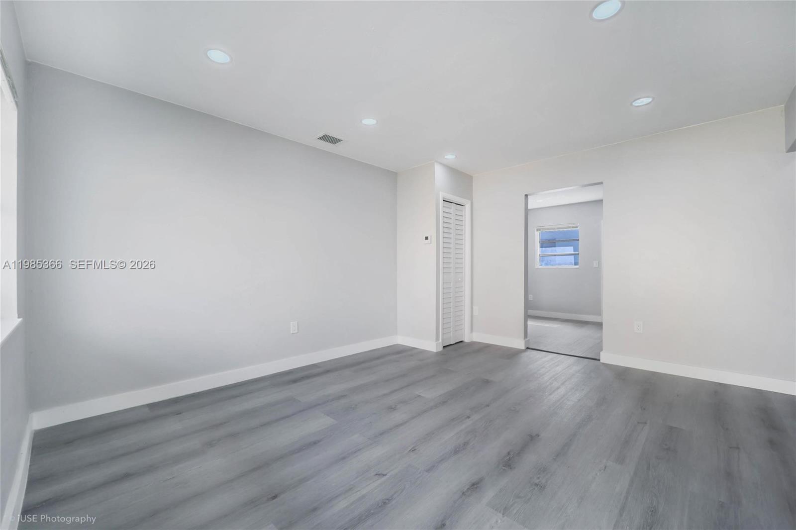 SANTA CLARA SUB - Residential Lease