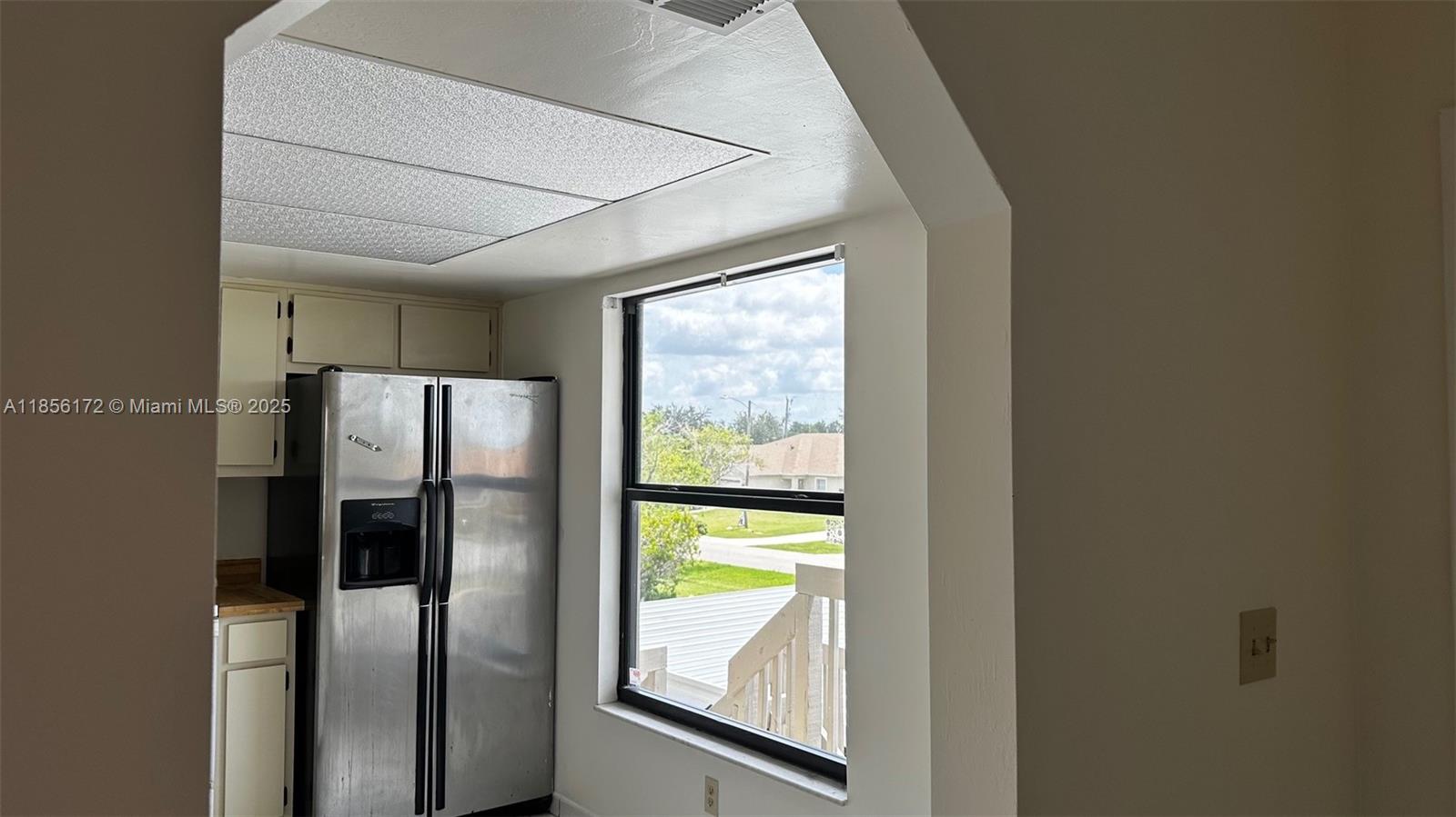 BARUNA BAY CONDO - Residential