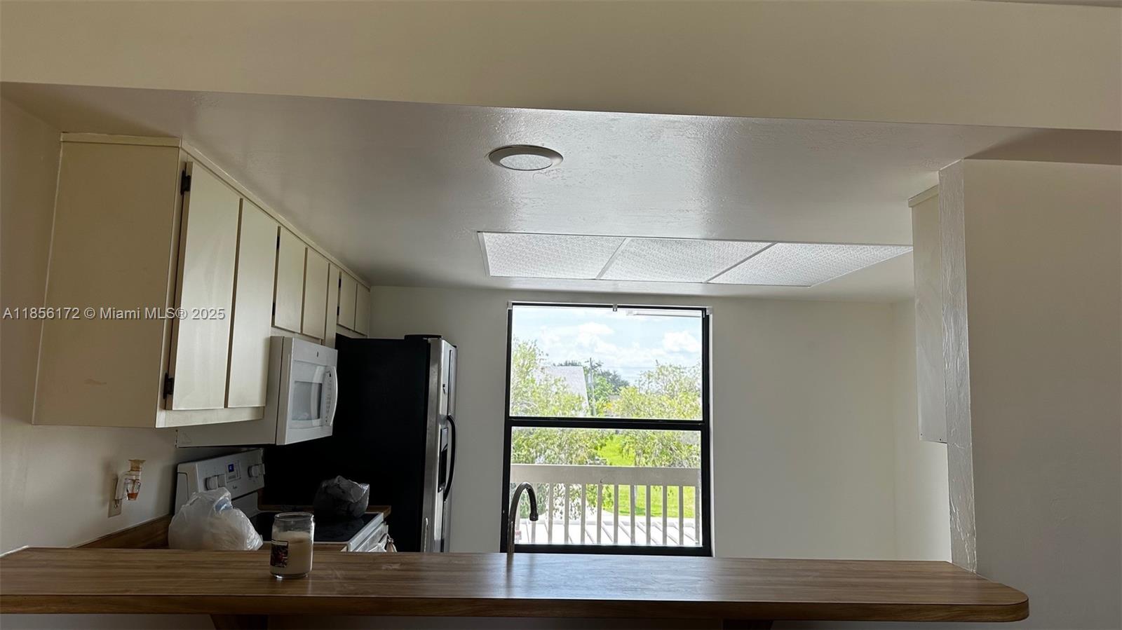 BARUNA BAY CONDO - Residential