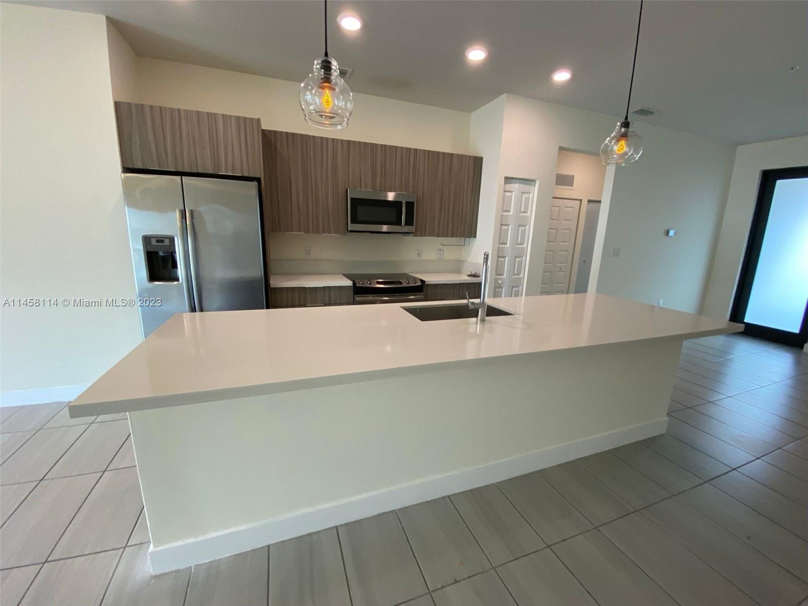 GRAND BAY SOUTH VILLAS - Residential