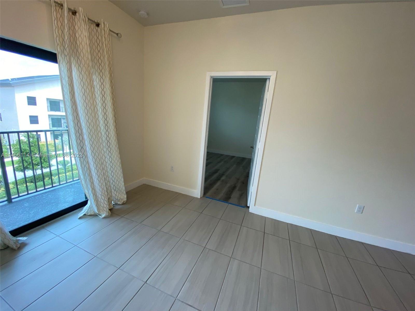 GRAND BAY SOUTH VILLAS - Residential