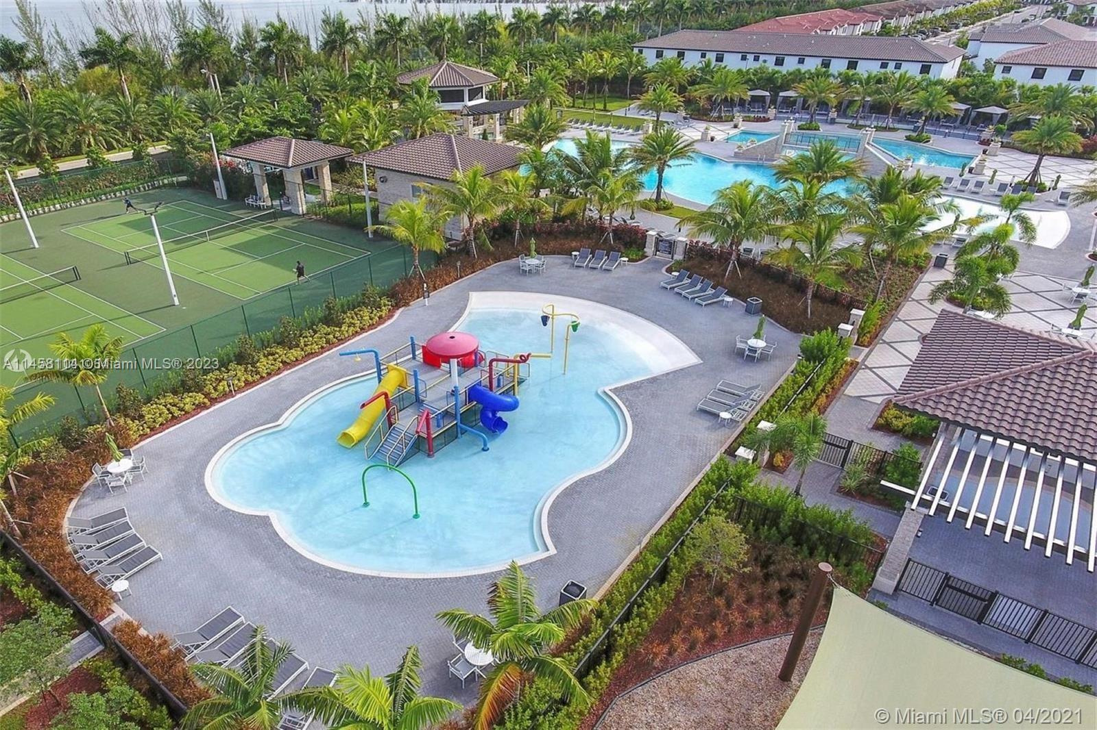 GRAND BAY SOUTH VILLAS - Residential