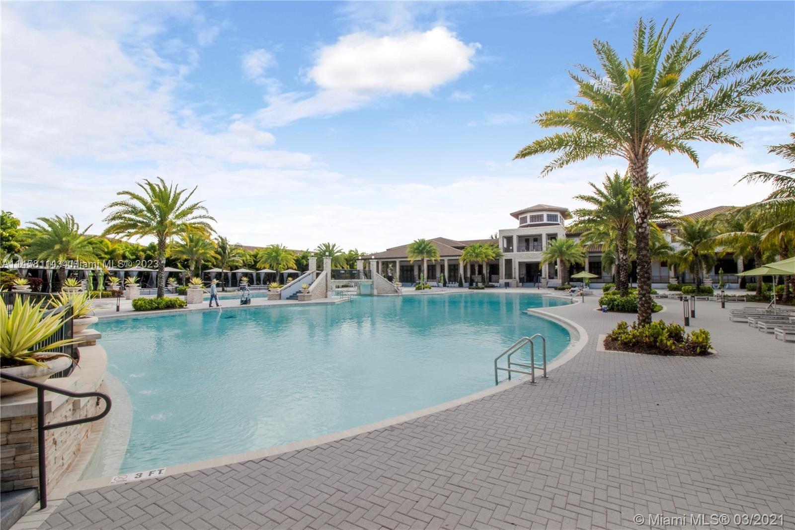 GRAND BAY SOUTH VILLAS - Residential
