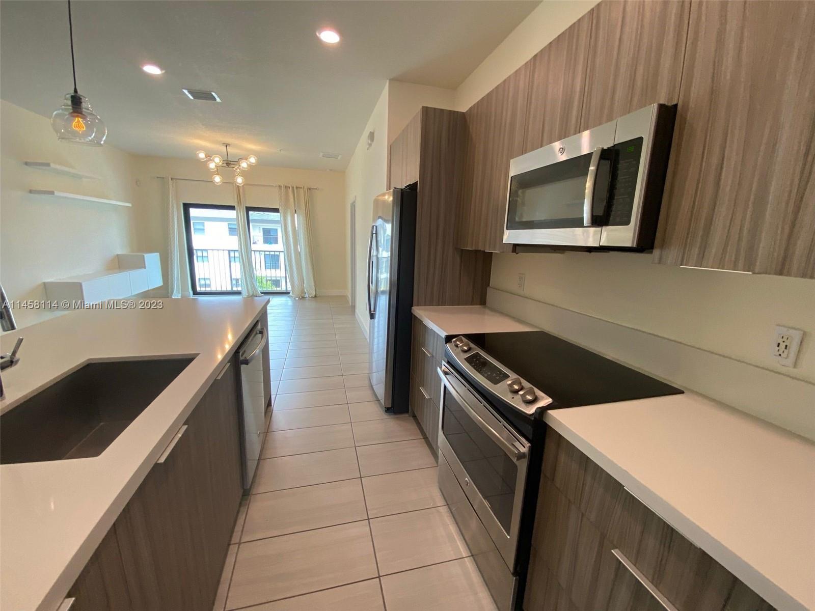 GRAND BAY SOUTH VILLAS - Residential