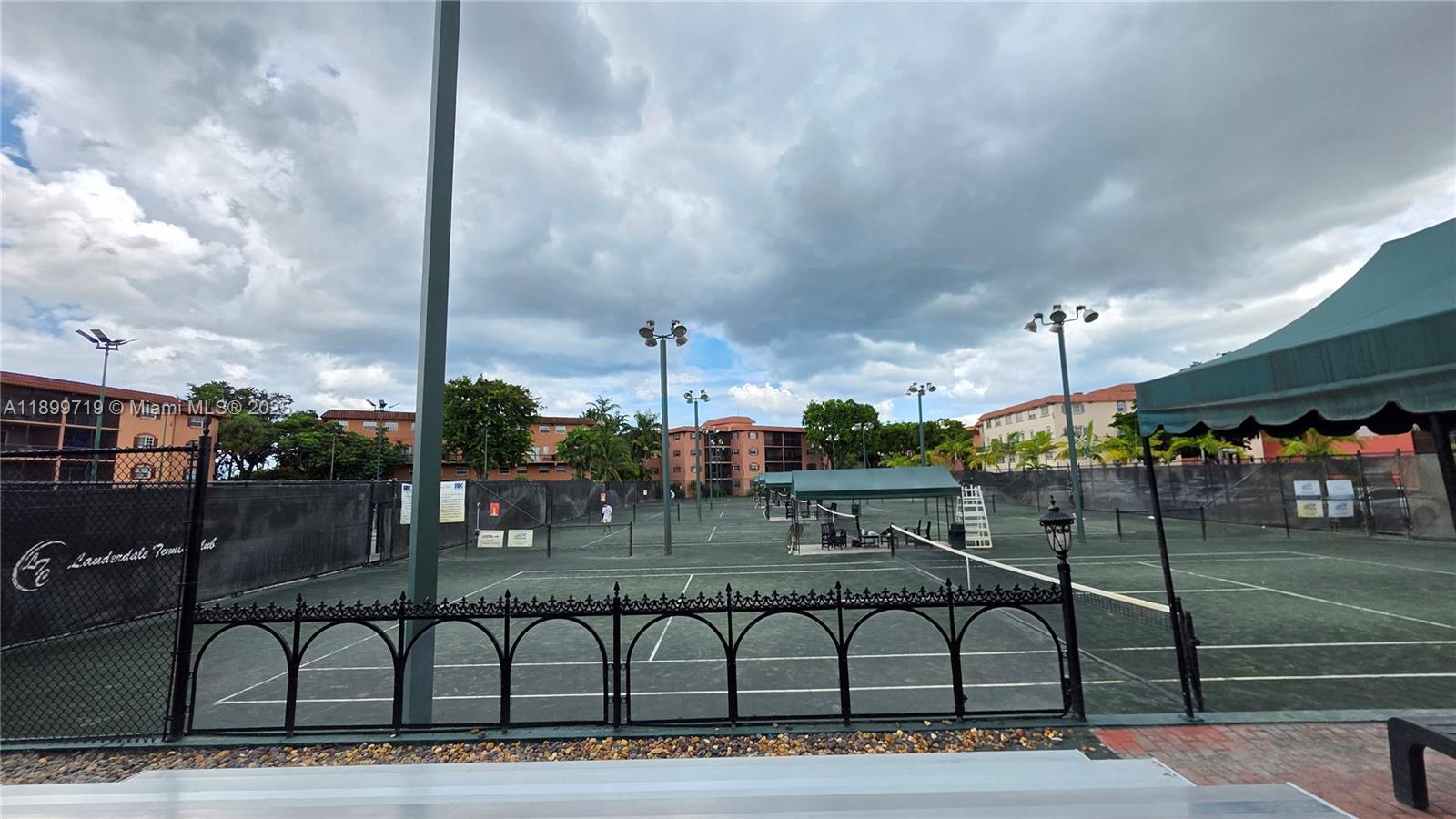 TENNIS CLUB LENGLEN CONDO - Residential Lease