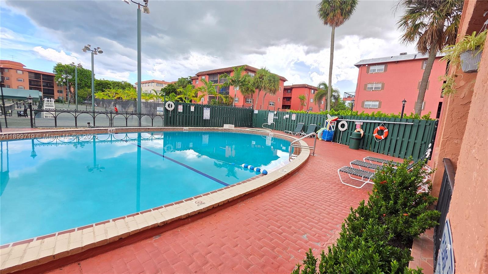 TENNIS CLUB LENGLEN CONDO - Residential Lease