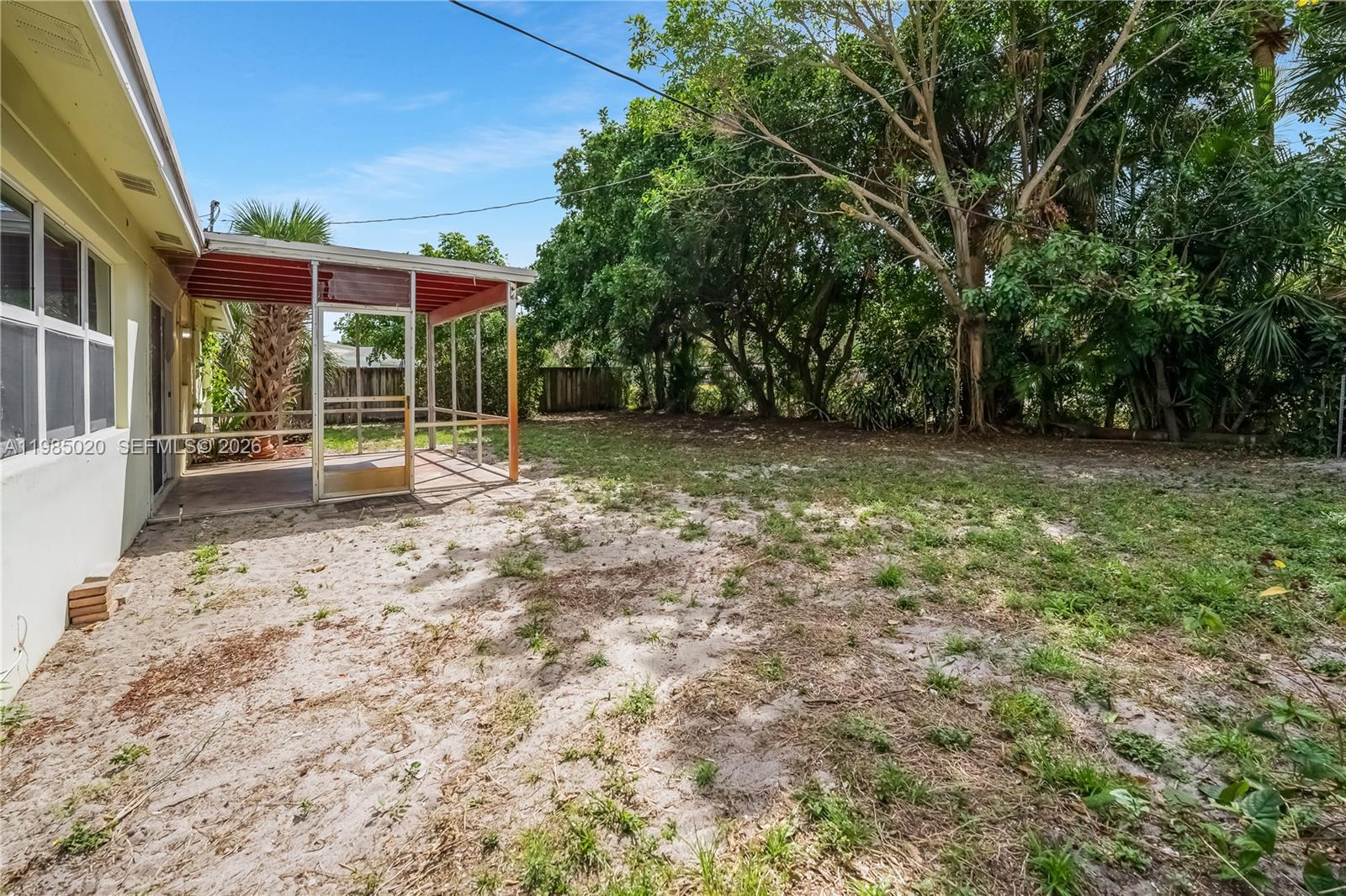 CORAL MANOR FOURTH ADD - Residential