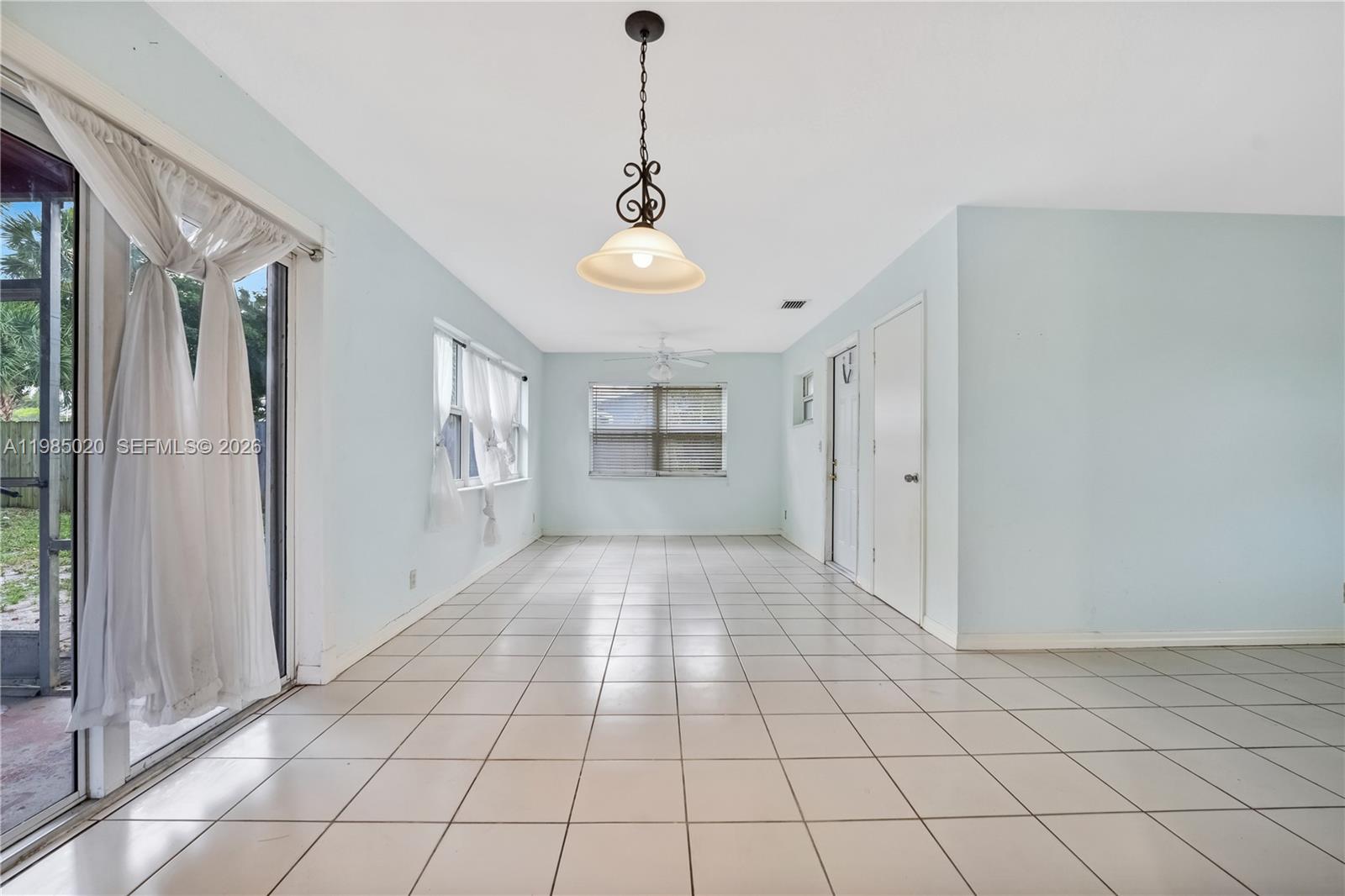 CORAL MANOR FOURTH ADD - Residential