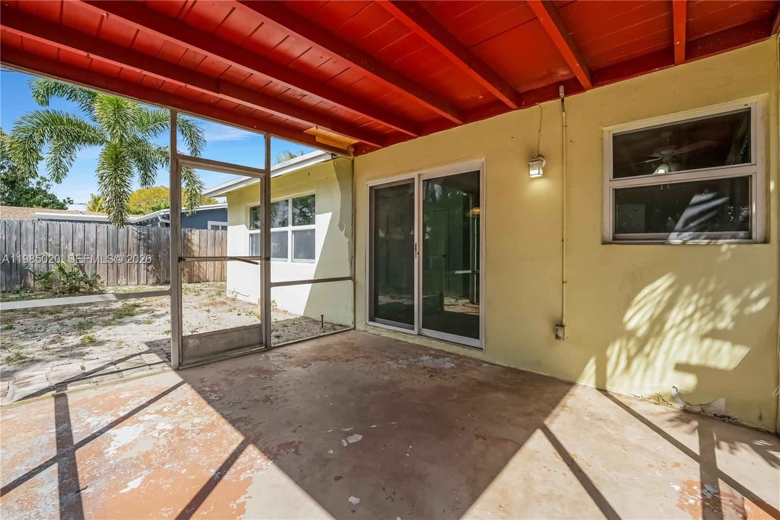 CORAL MANOR FOURTH ADD - Residential