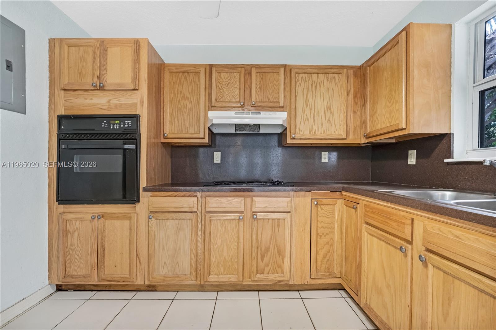 CORAL MANOR FOURTH ADD - Residential