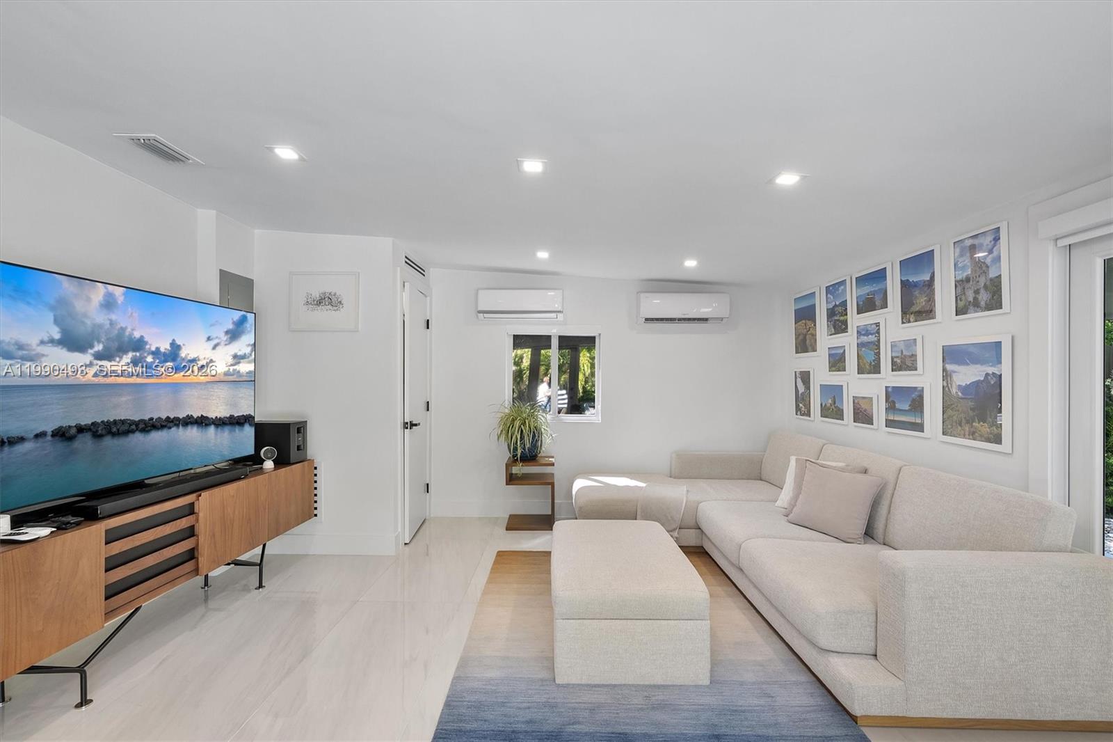 BRENTWOOD - Residential