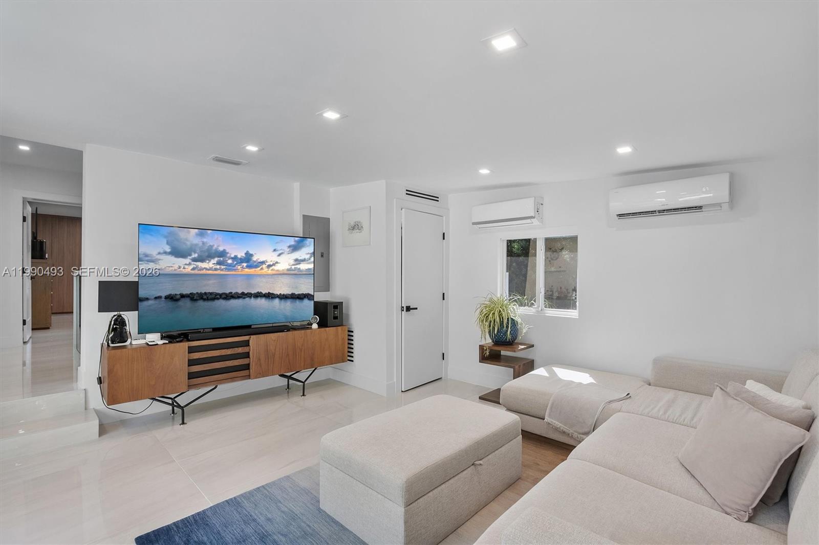 BRENTWOOD - Residential