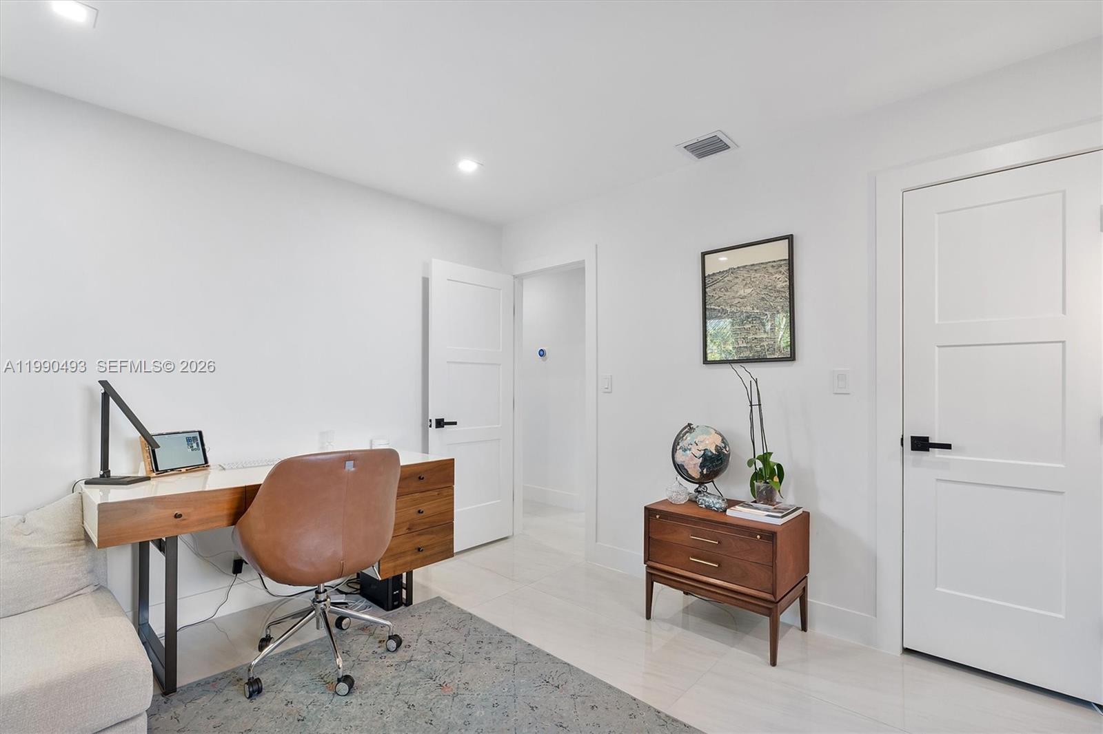 BRENTWOOD - Residential