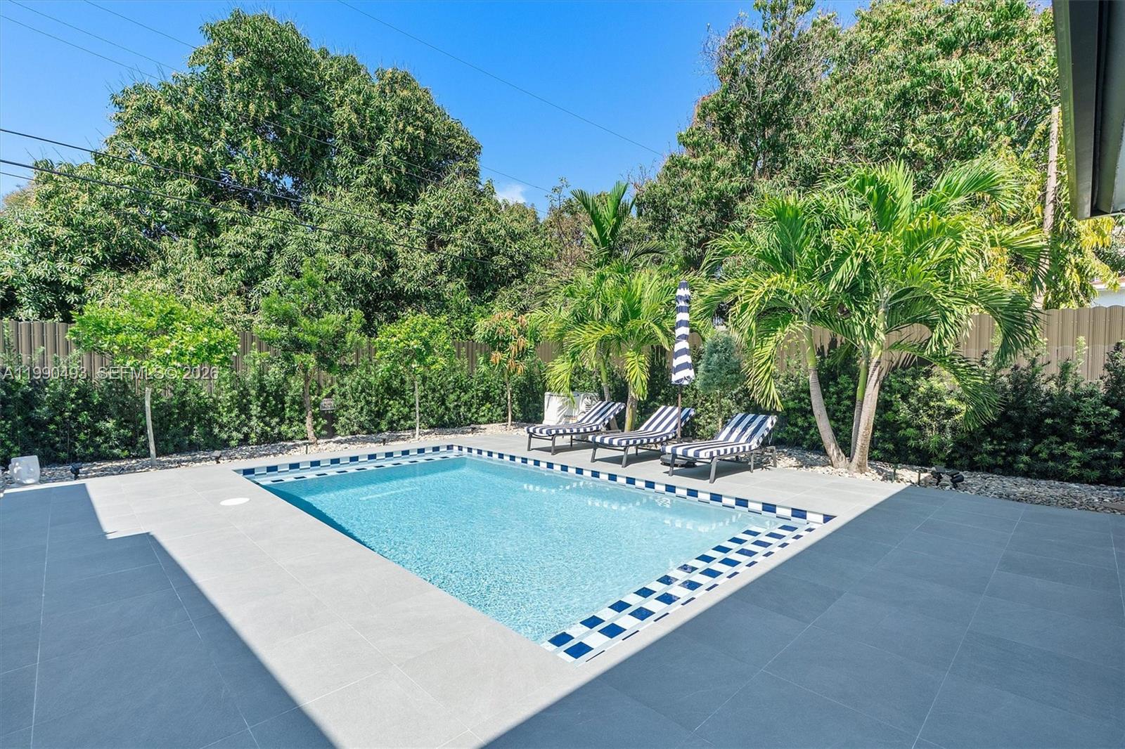 BRENTWOOD - Residential