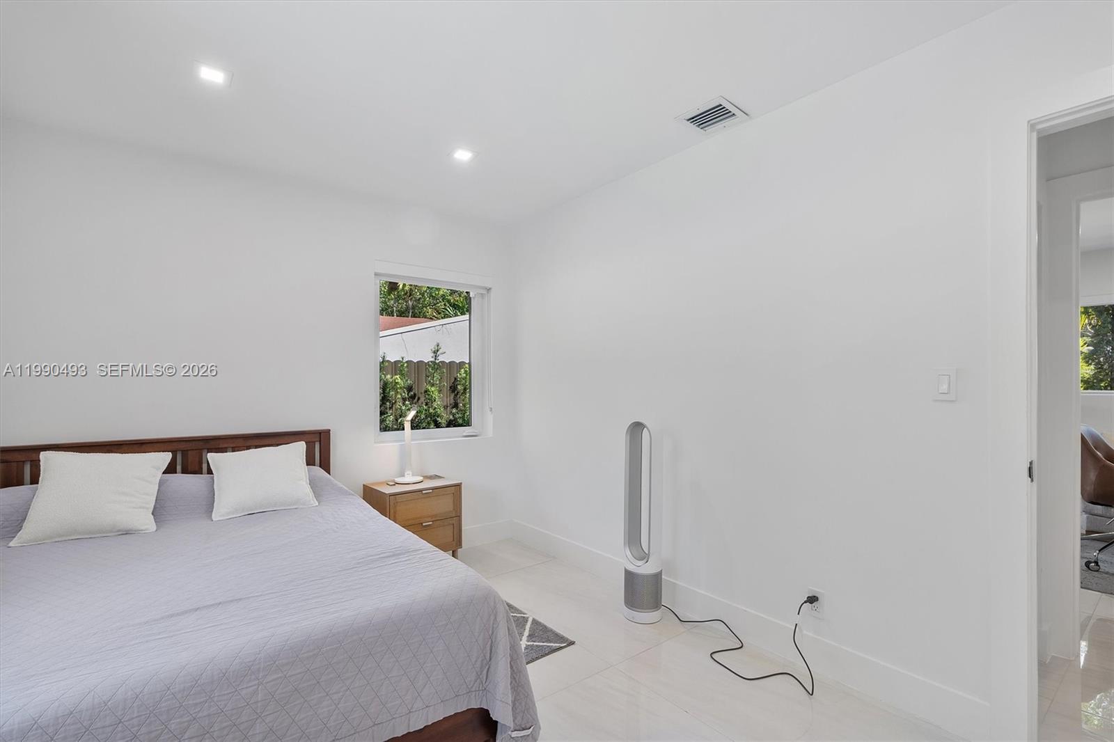 BRENTWOOD - Residential