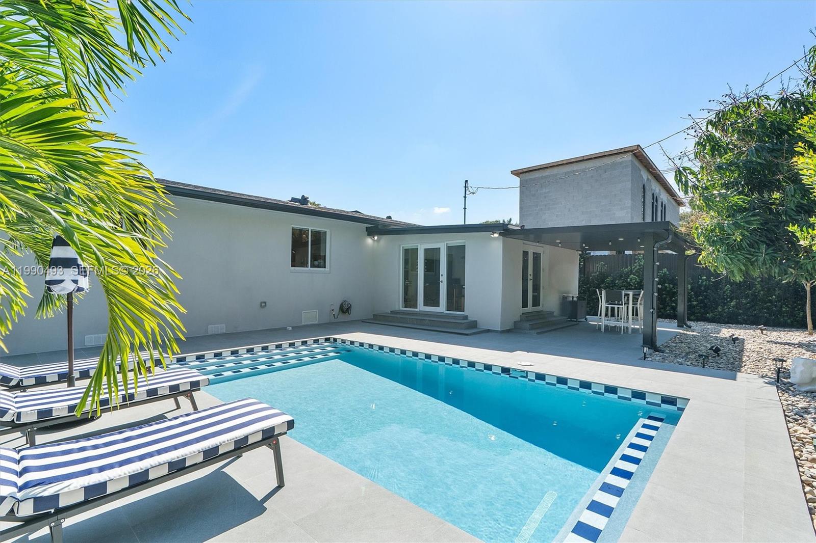 BRENTWOOD - Residential