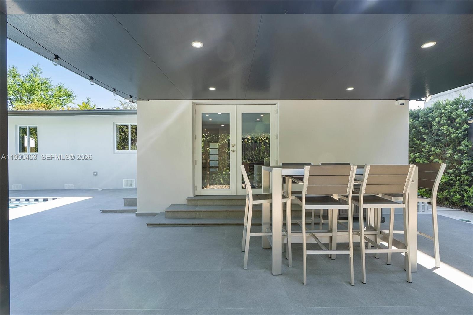 BRENTWOOD - Residential