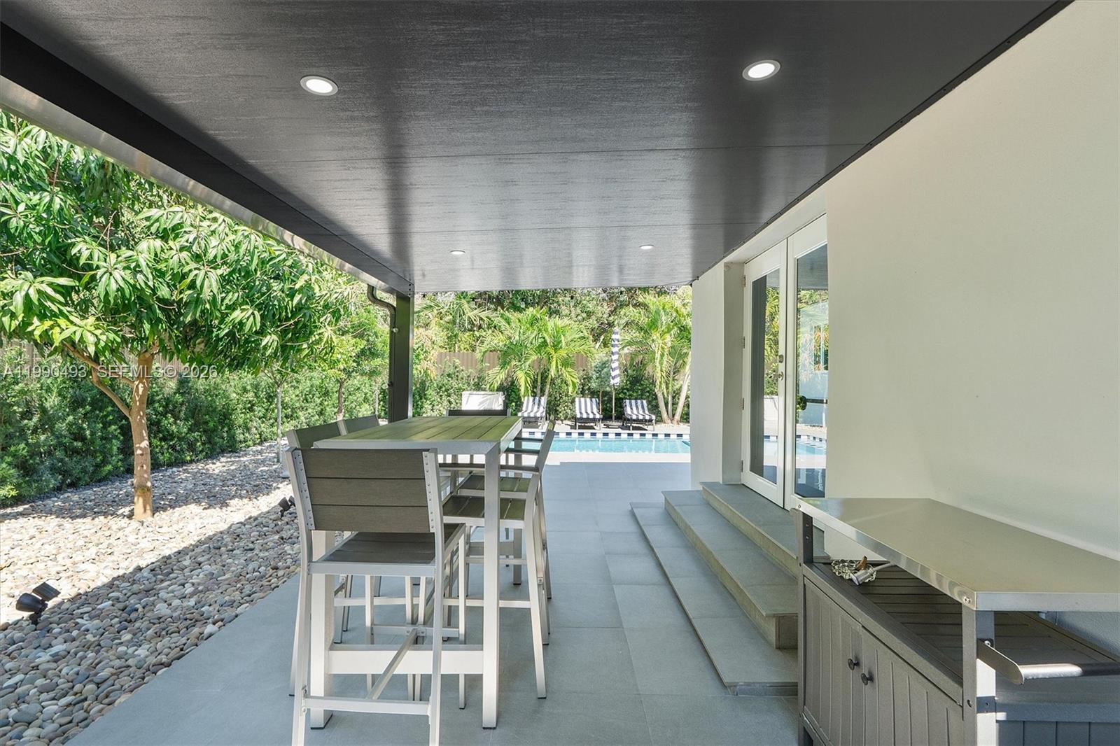 BRENTWOOD - Residential