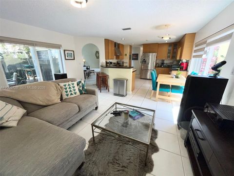 Tiny photo for 11343 NW 53rd Ln, Doral, FL 33178 (MLS # A12005728)