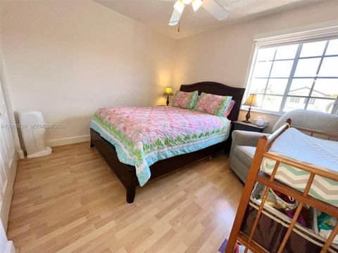 Tiny photo for 11343 NW 53rd Ln, Doral, FL 33178 (MLS # A12005728)